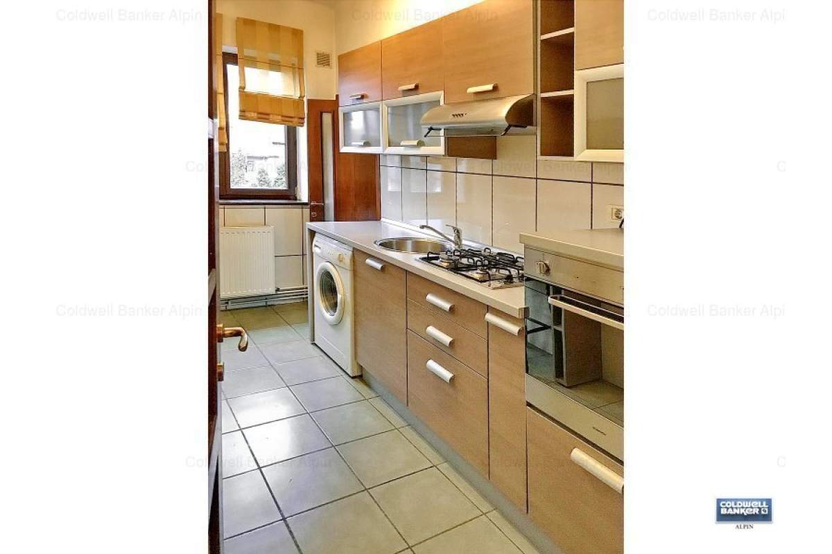  Coldwell Banker Alpin: Apartament in Vila zona Centru