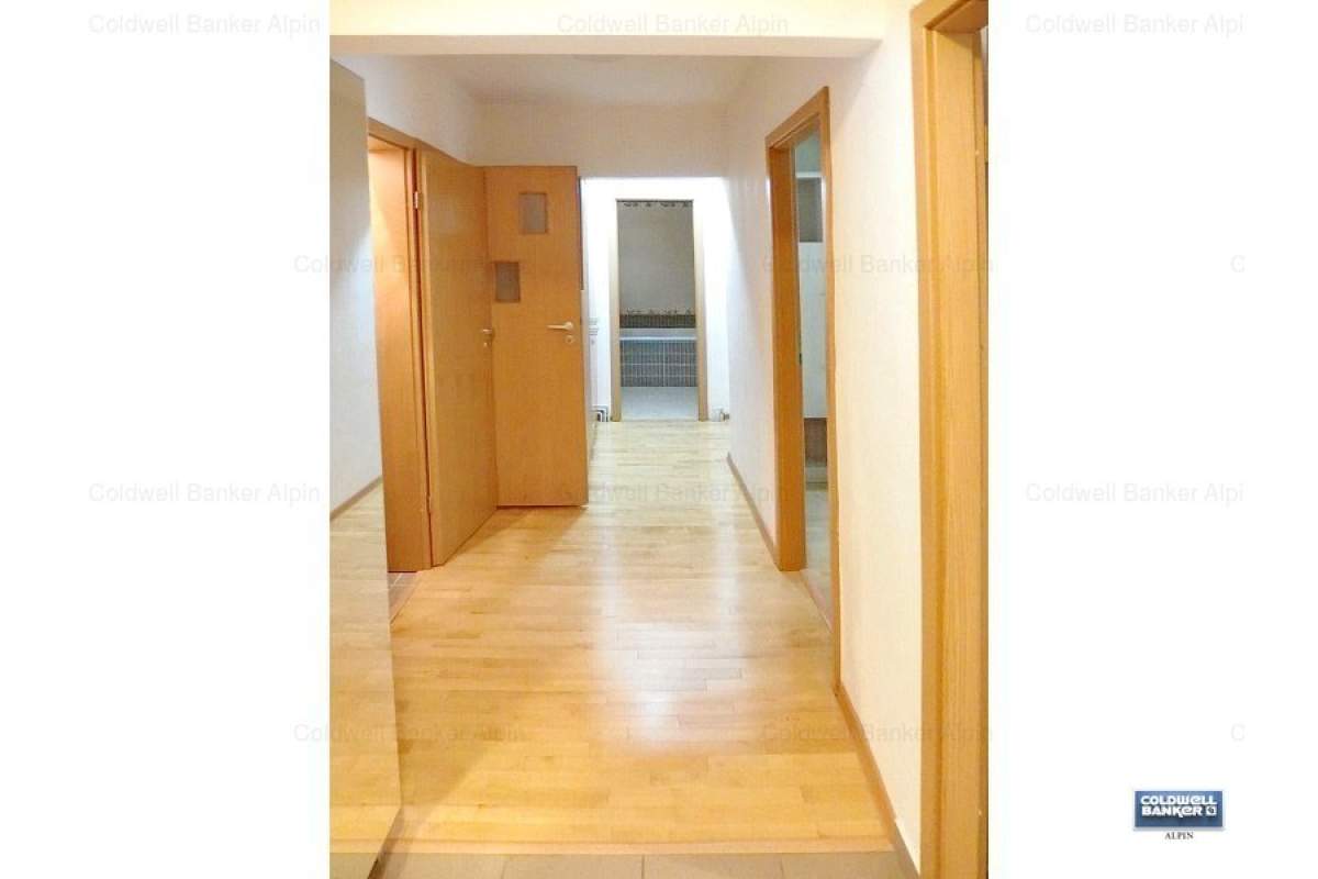 Coldwell Banker Alpin: Apartament Racadau