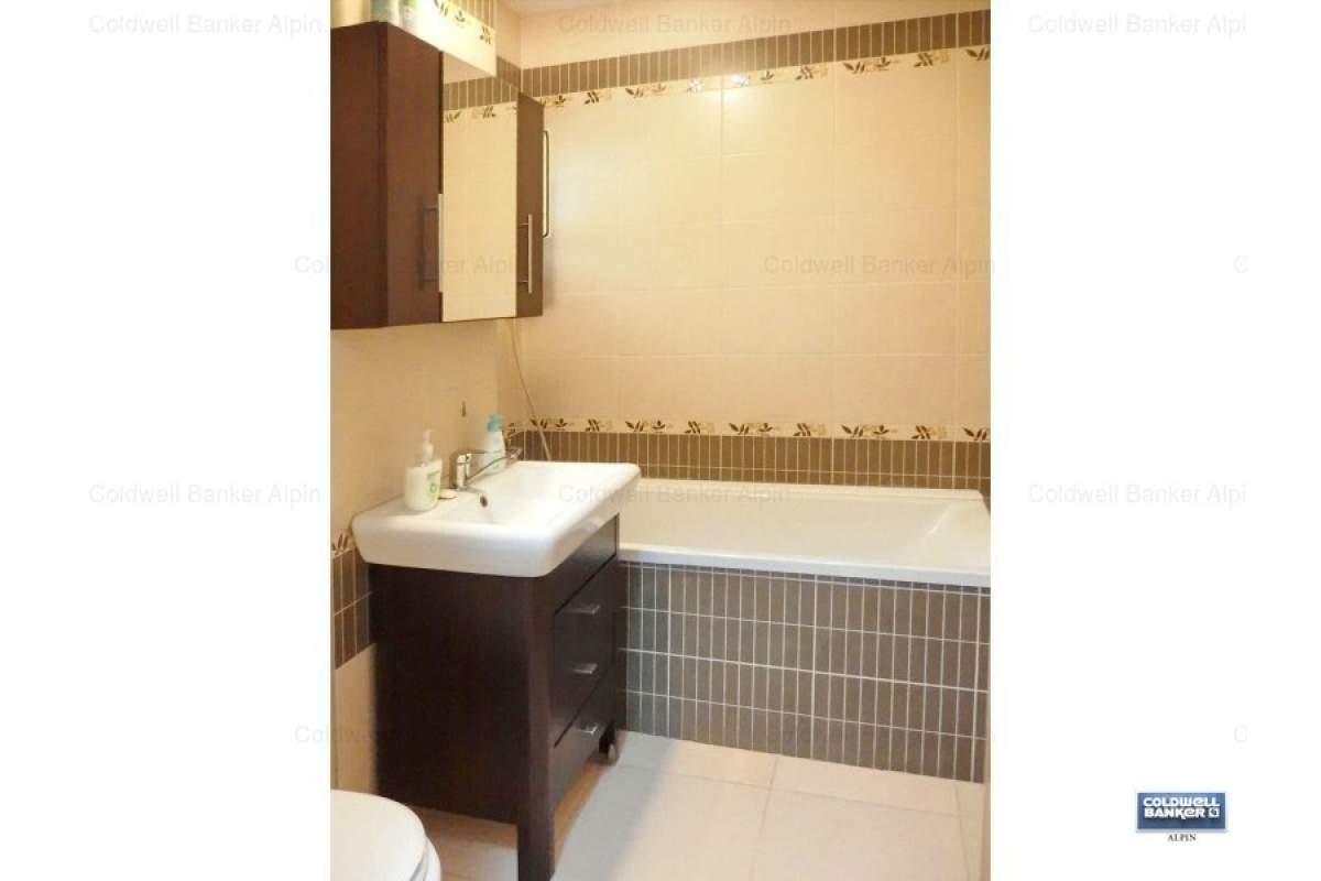 Coldwell Banker Alpin: Apartament Racadau