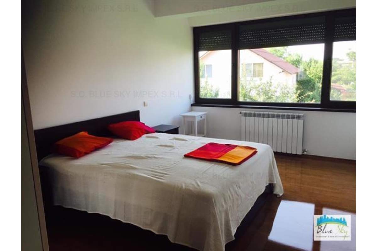 Constanta Sud (Lazu), vila P+1, 5 camere, mobilata, utilata