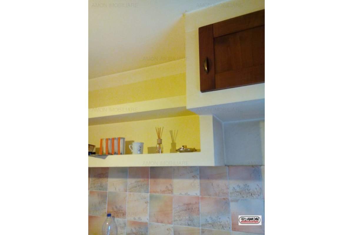 De inchiriat apartament 3 camere zona Confectii