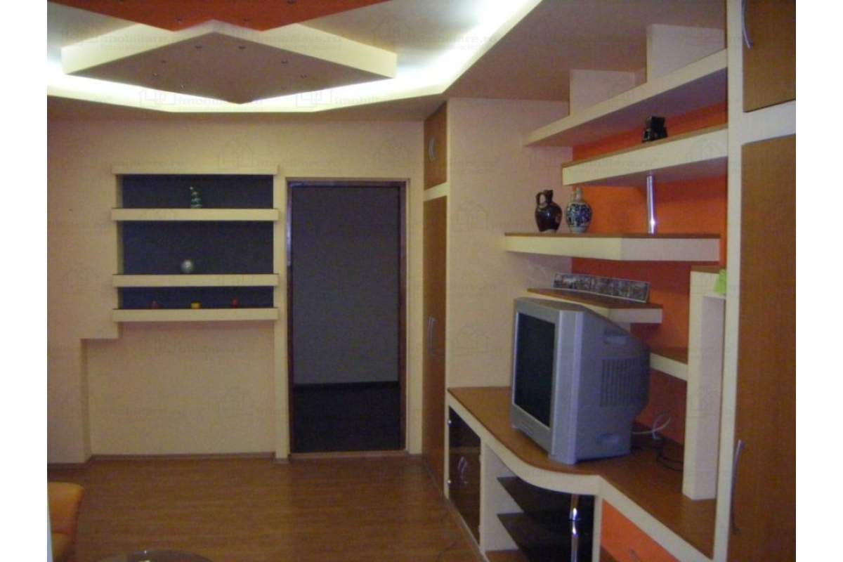  De inchiriat apartament de lux cu 3 camere si pentru perioade scurte, 1000 lei