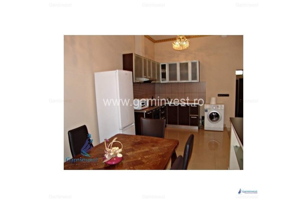  De inchiriat apartament lux ultracentral in Piata Unirii, Oradea A0294