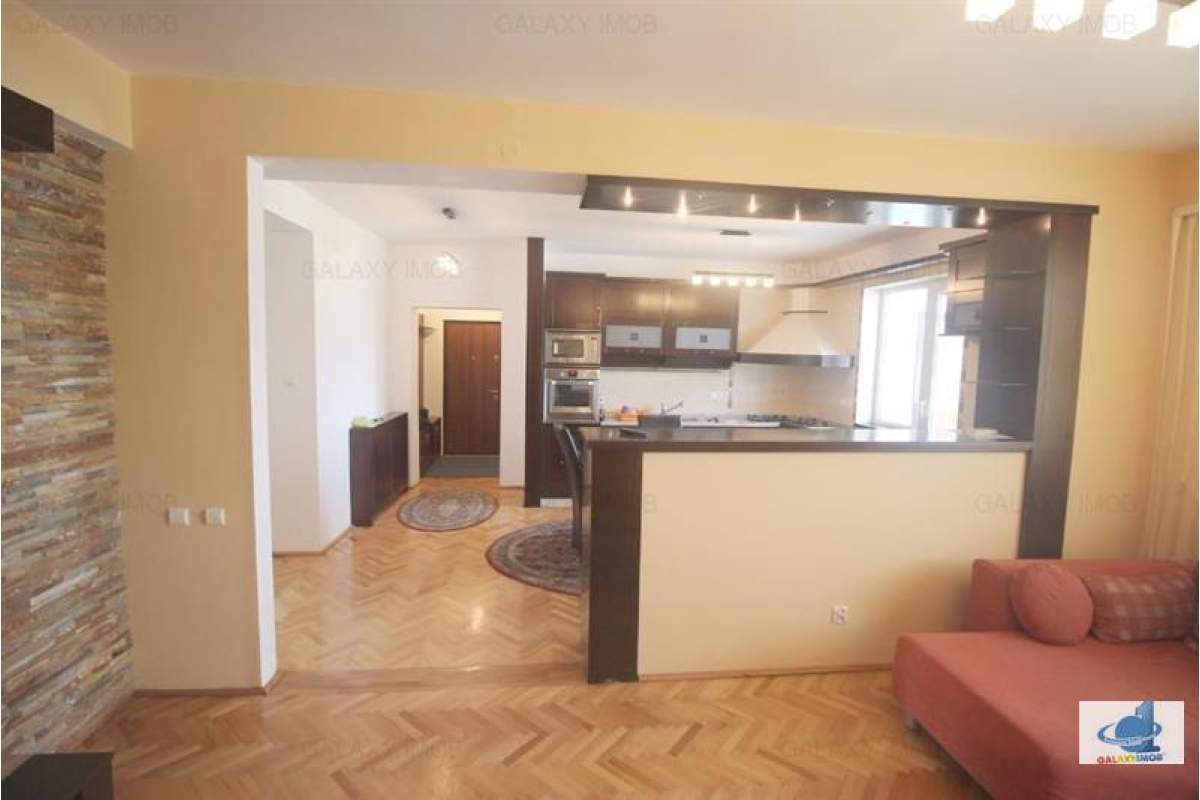  De inchiriat apartament modern cu 3 camere langa Eon