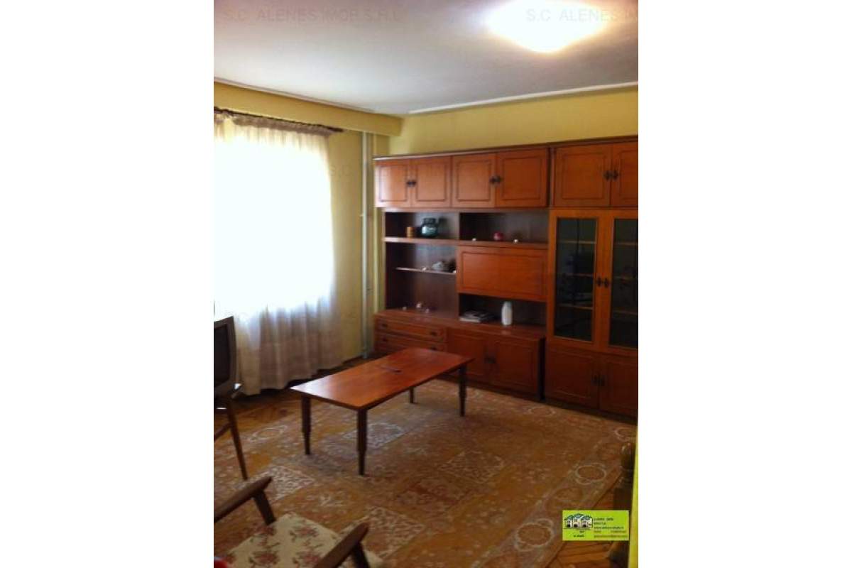 de inchiriat apartament o camera zona centrala mobilat complet