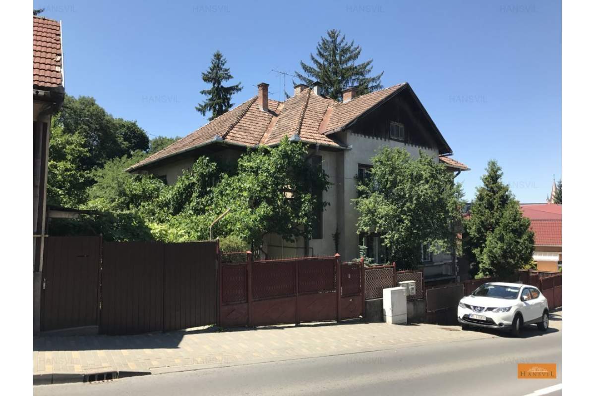 De inchiriat casa singur in curte, 5 camere, curte, 5 locuri parcare