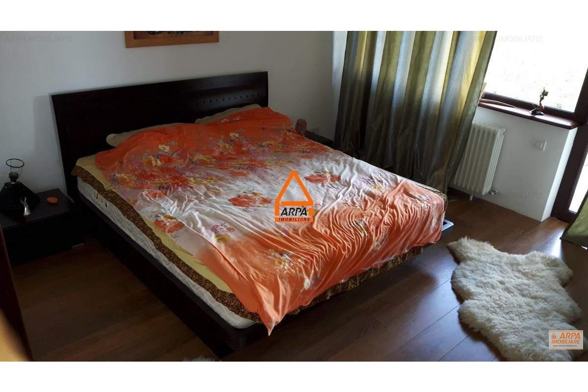 De inchiriat – Vila / Casa – 300 mp , 2500 mp teren – Bucium