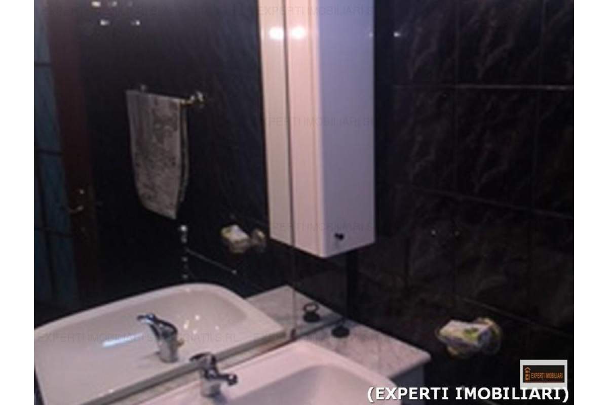 Experti Imobiliari - Apartament in zona FALEZA NORD - 3 camere
