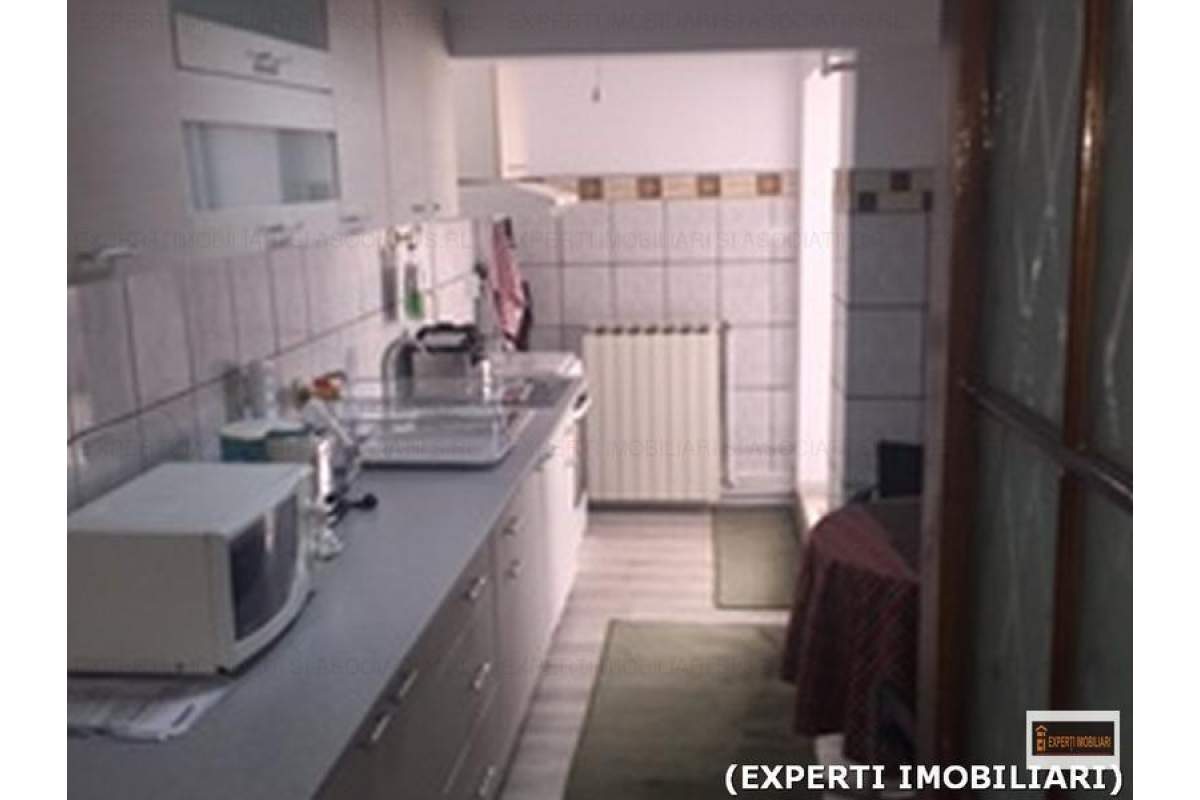 Experti Imobiliari - Apartament in zona FALEZA NORD - 3 camere