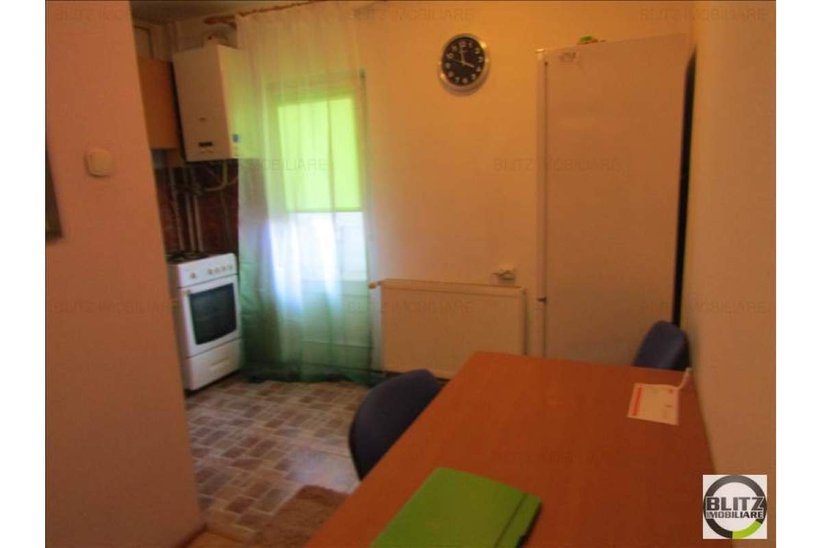 Garsoniera, 33 mp, decomandata, zona strazii Calea Floresti