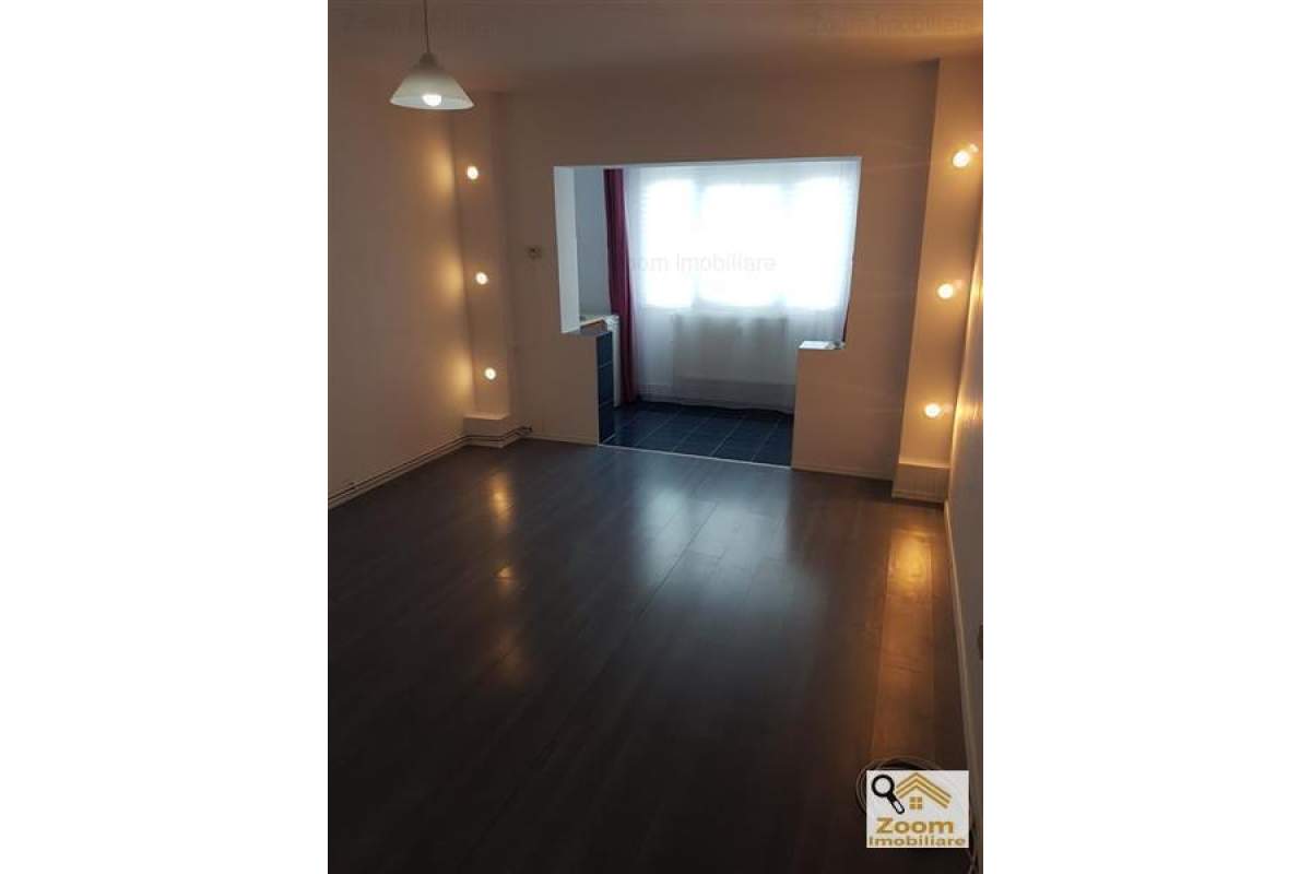 Garsoniera renovata, 24 mp, Zorilor