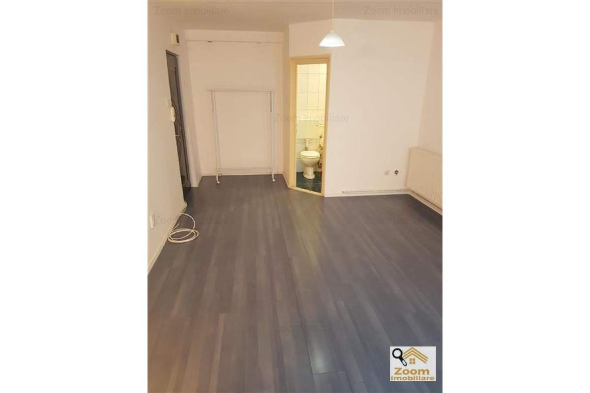 Garsoniera renovata, 24 mp, Zorilor
