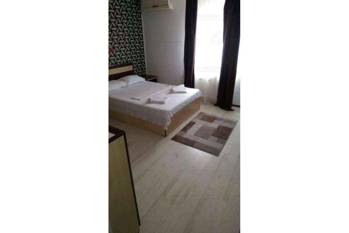 Garsoniere/camere in vila- zona Delfinariu. Utilitati incluse .