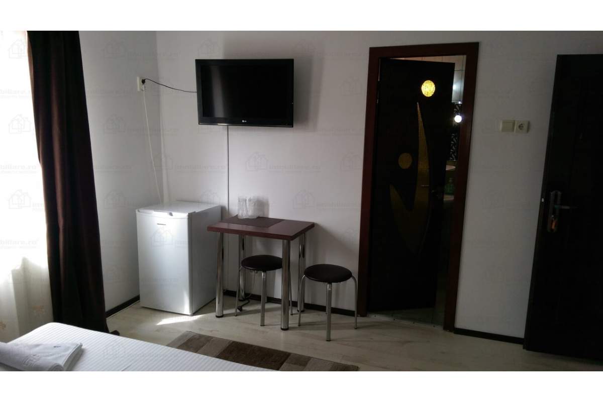 Garsoniere/camere in vila- zona Delfinariu. Utilitati incluse .