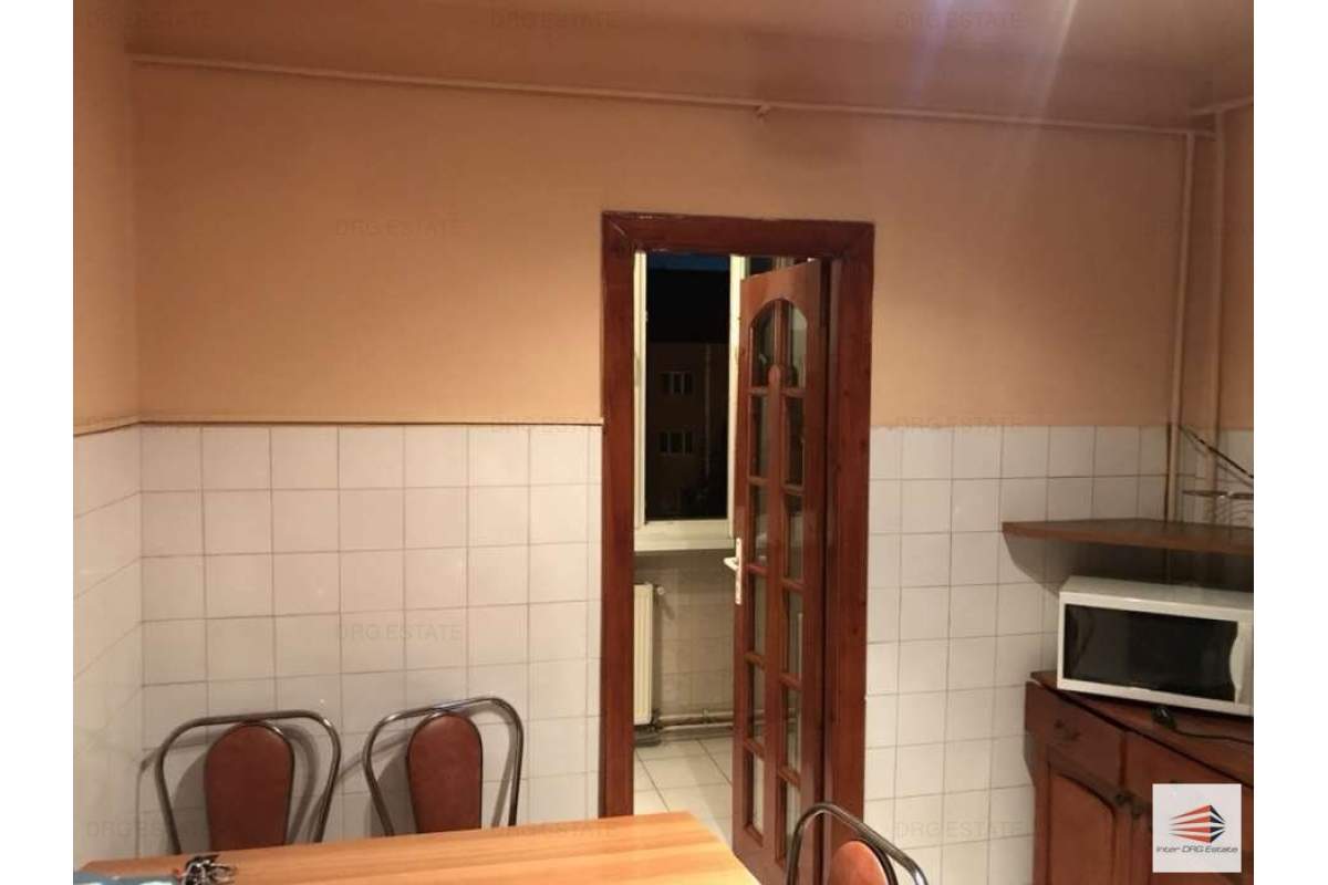  Girocului 2 camere 330 euro