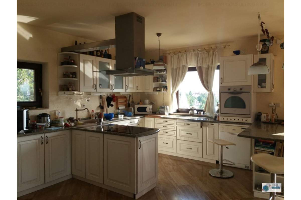 Imobilstar inchirieaza casa cu priveliste deosebita, zona Platou