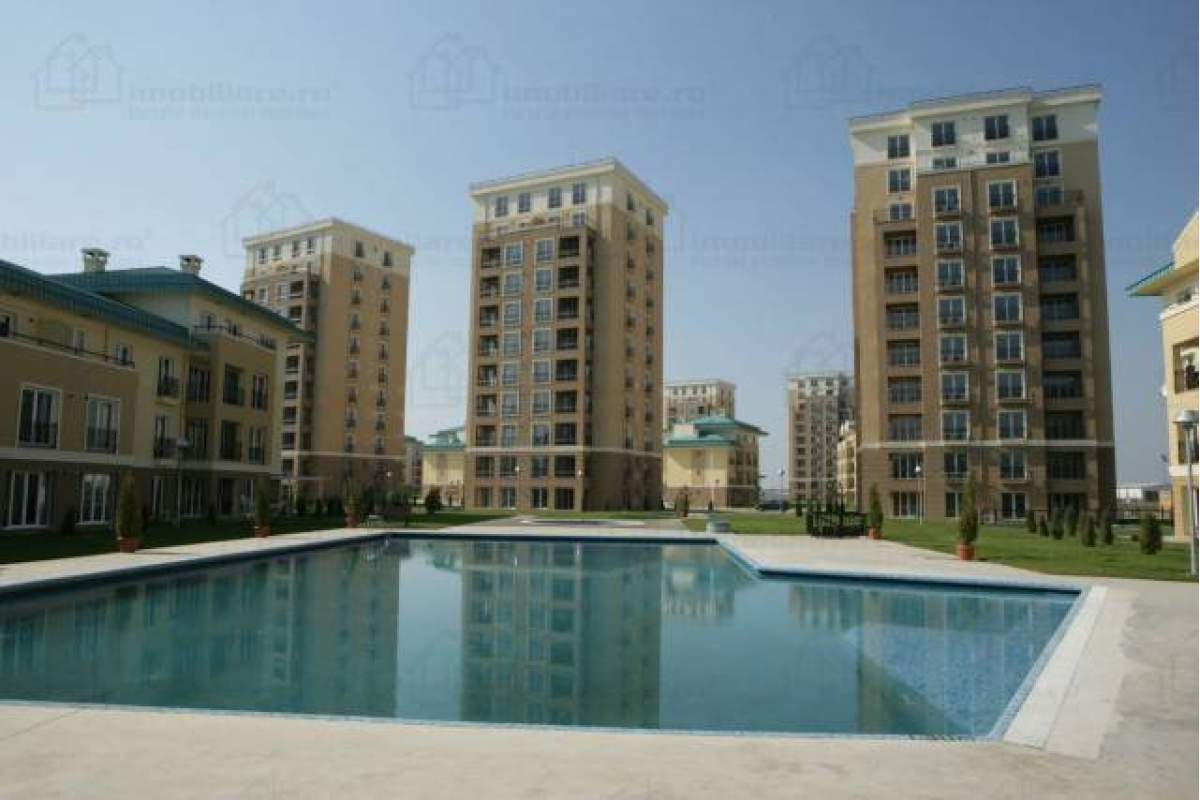  Inchiriere apartament 3 camere Cosmopolis - complet mobilat - 400eur