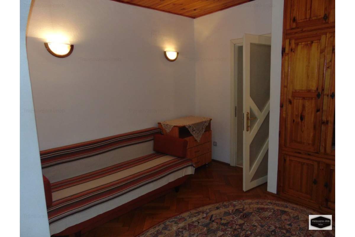  Inchiriere casa 3 camere zona Schei