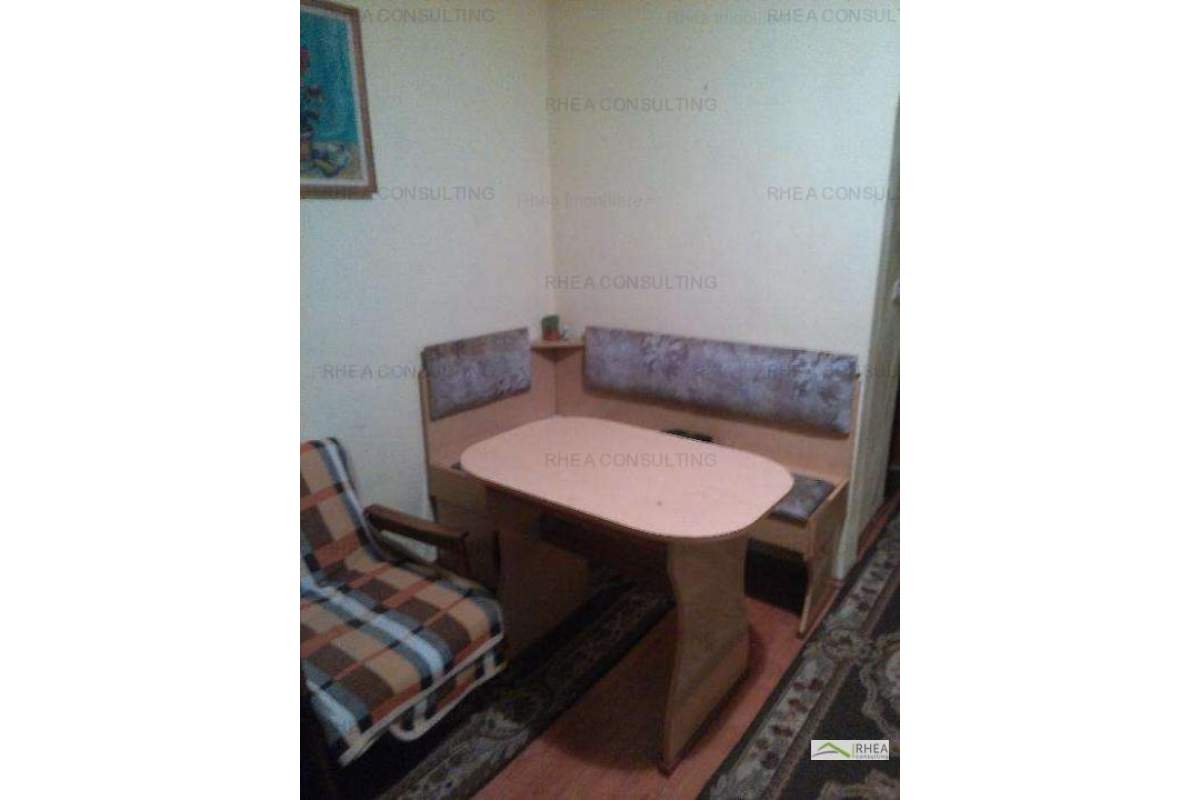  Inchiriez apartament 2 camere dec, cu balcon, Manastur