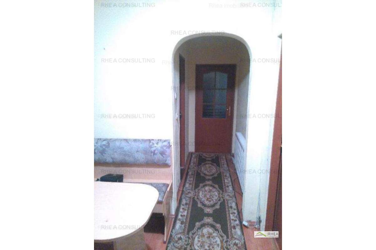  Inchiriez apartament 2 camere dec, cu balcon, Manastur