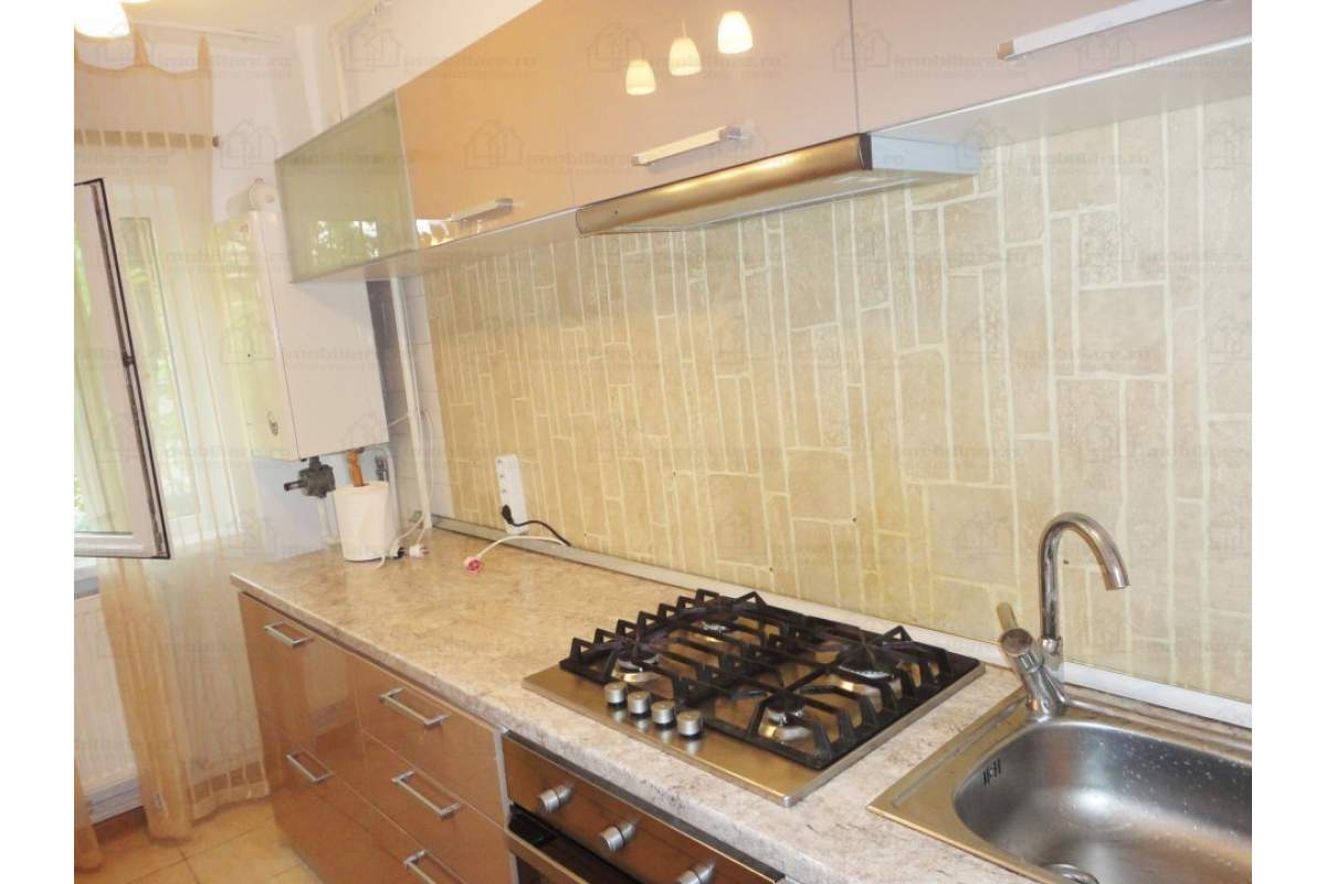  Inchiriez Apartament 2 camere, parter, mobilat si utilat lux