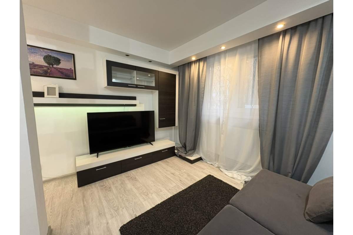 Inchiriez Apartament 3 camere - Militari / Lujerului