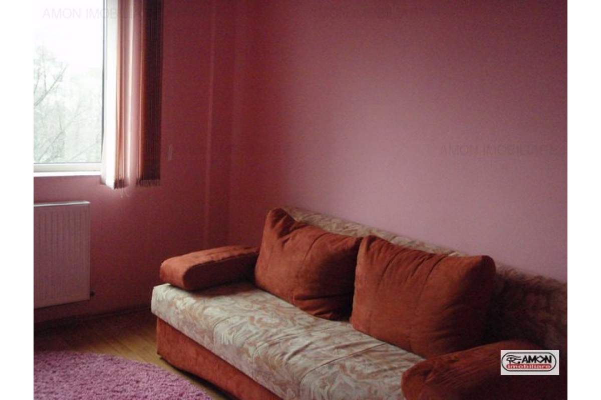  Inchiriez apartament 3 camere, Podgoria