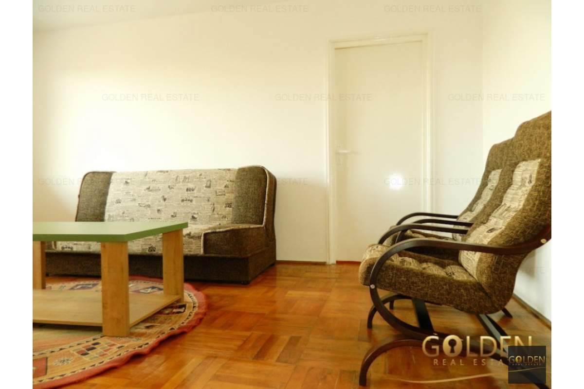 Inchiriez apartament 3 camere, zona Podgoria-Gara, amenajat si mobilat modern