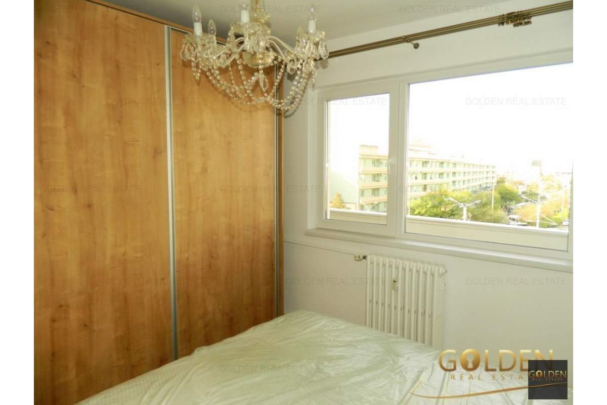 Inchiriez apartament 3 camere, zona Podgoria-Gara, amenajat si mobilat modern