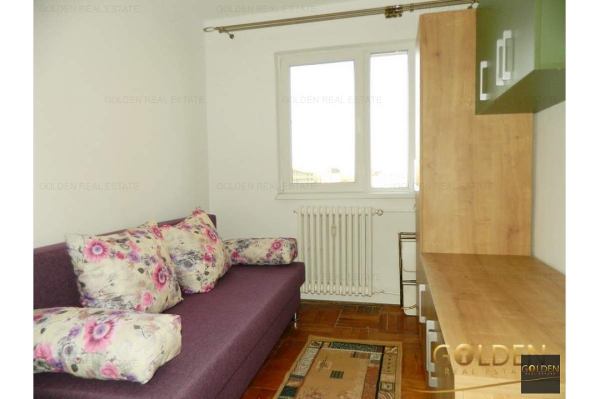 Inchiriez apartament 3 camere, zona Podgoria-Gara, amenajat si mobilat modern