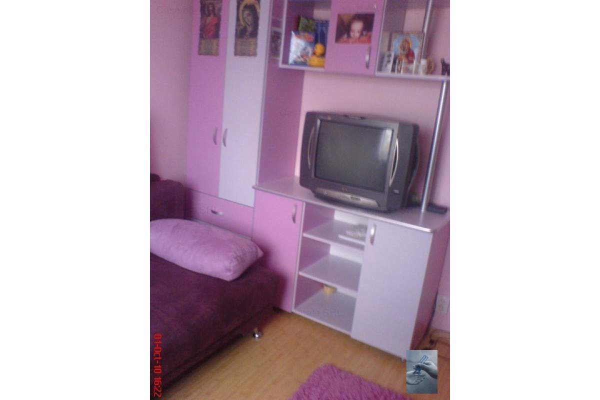  Inchiriez apartament 4 camere Confectii