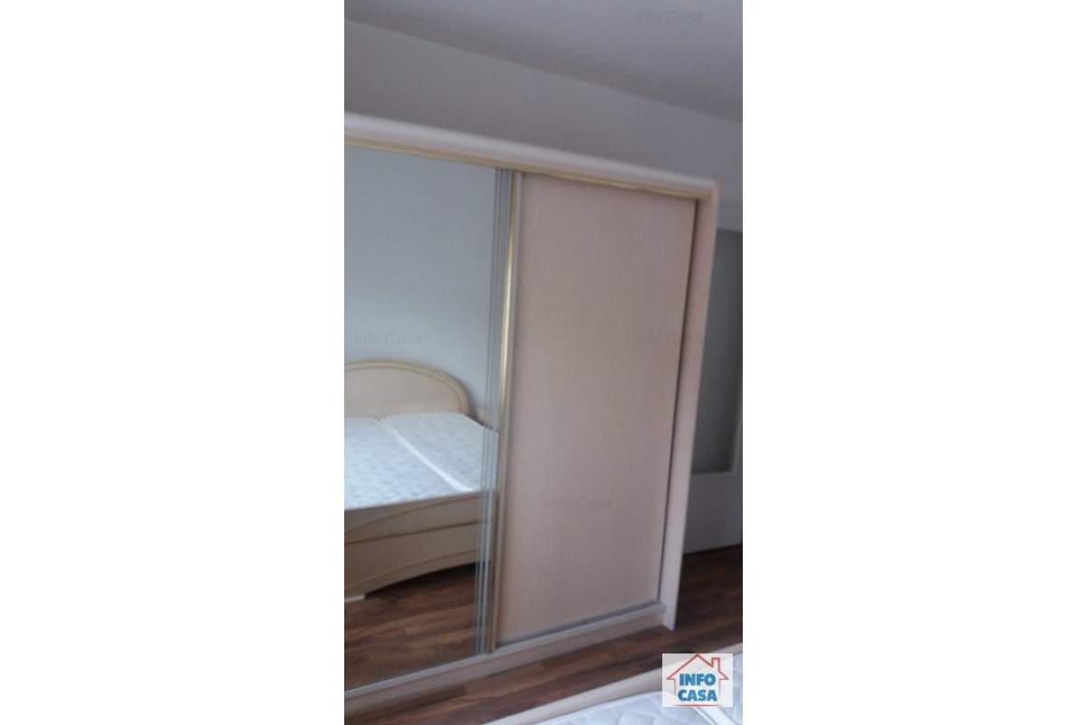  Inchiriez apartament 4 camere