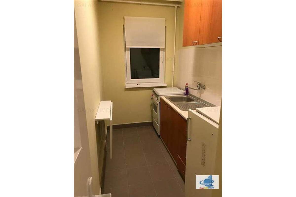 Inchiriez apartament cu 2 camere in cartierul 7 Noiembrie
