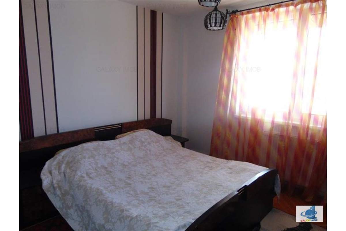  Inchiriez apartament cu 2 camere modern utilat si mobilat langa Teatru