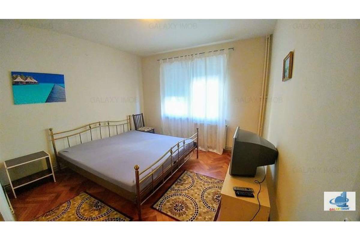  Inchiriez apartament cu 3 camere, in cartierul Tudor