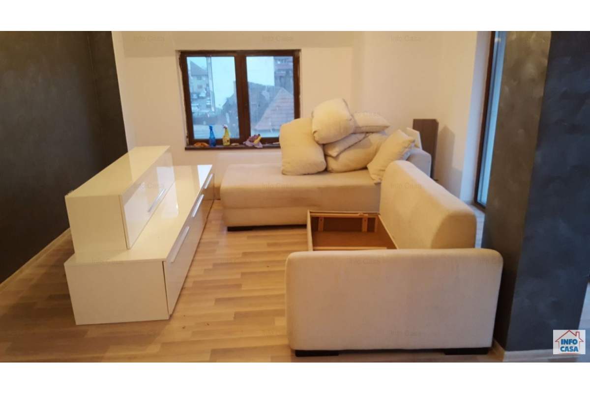  Inchiriez apartament cu scara interioara