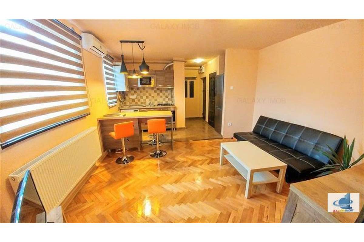 Inchiriez apartament lux,semicentral
