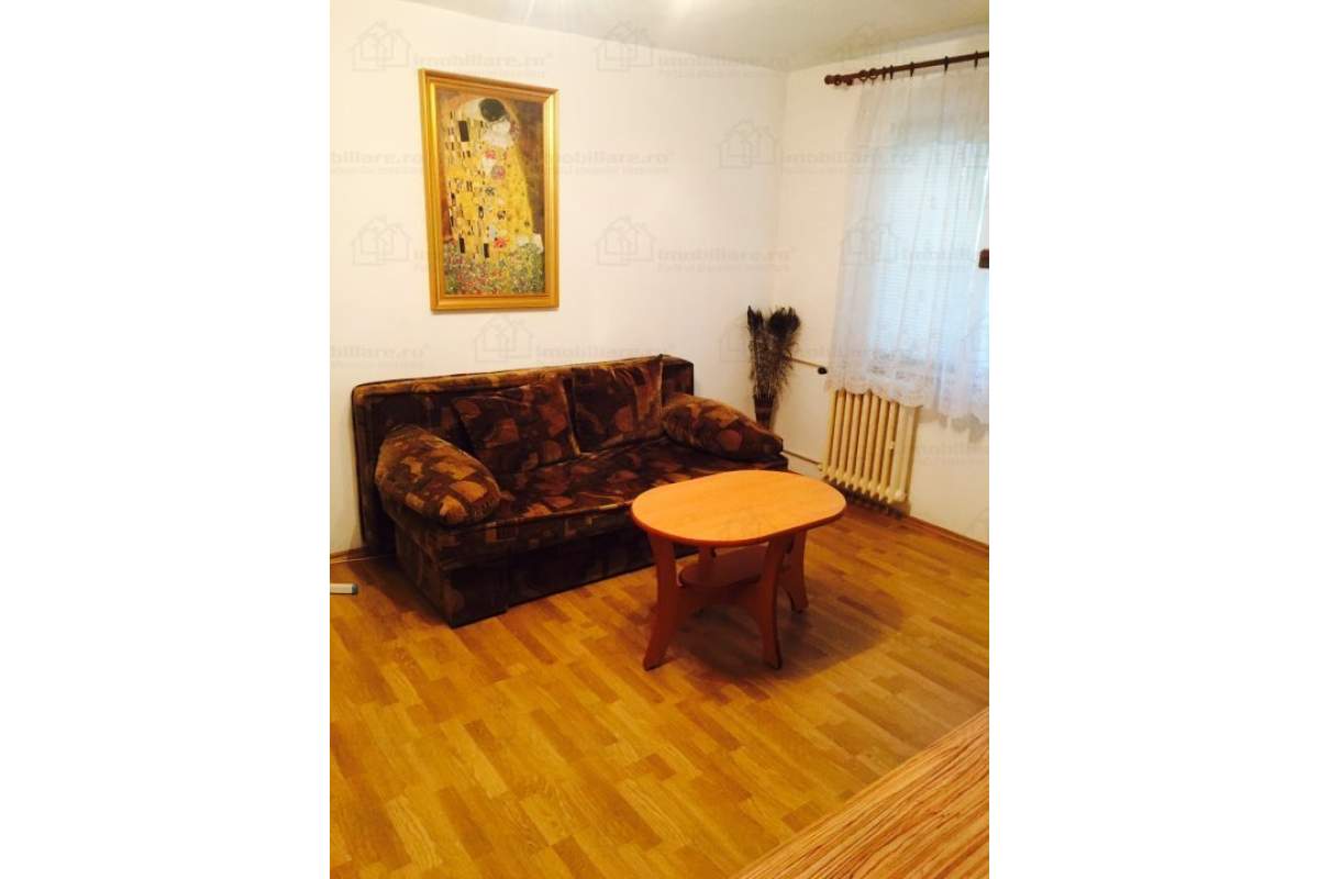  Inchiriez apartament studenti