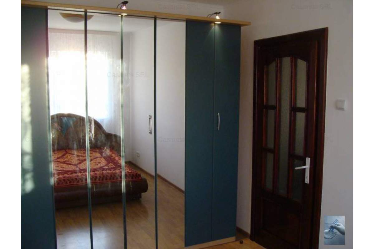  Inchiriez apartament