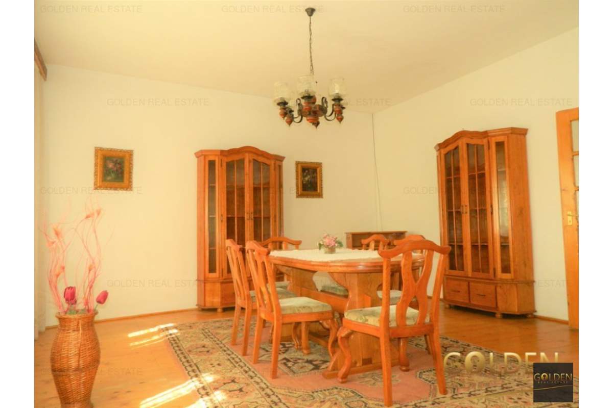  Inchiriez casa 4 camere, zona Intim, suprafata 335 mp