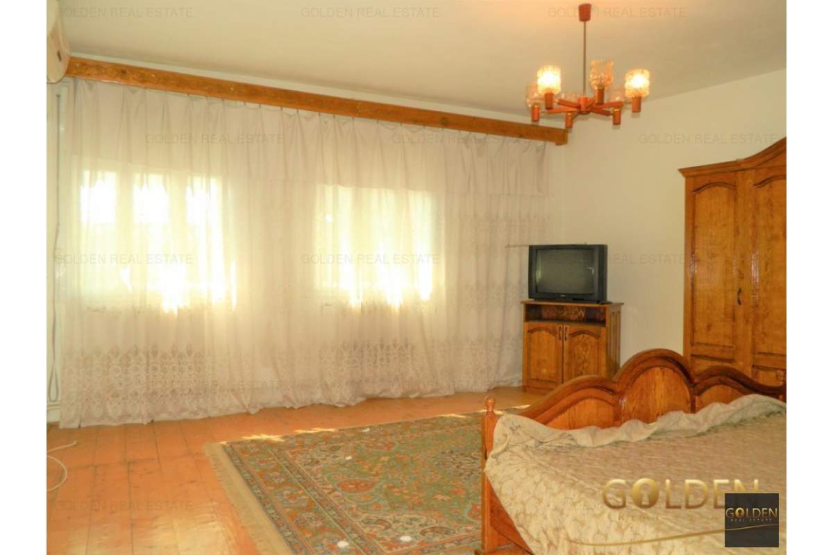  Inchiriez casa 4 camere, zona Intim, suprafata 335 mp