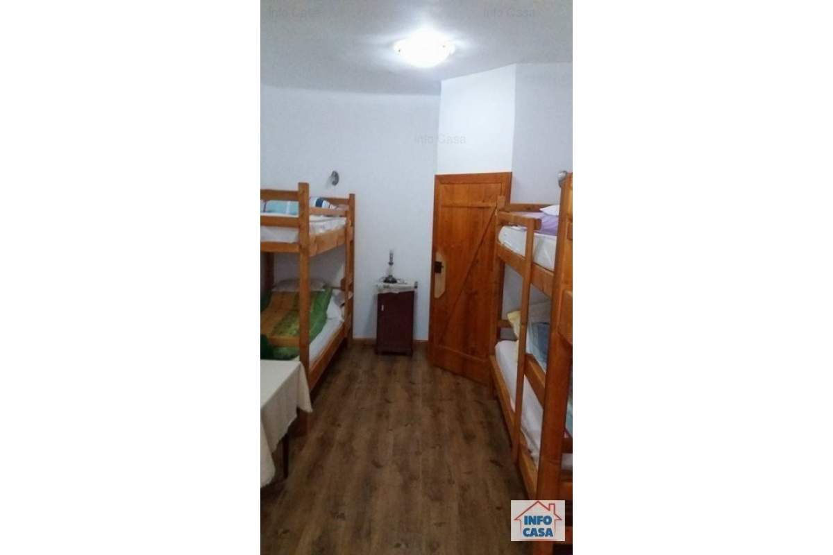 inchiriez casa Deva