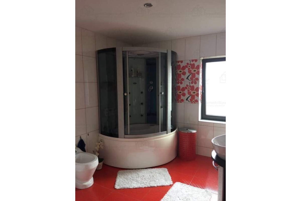 Inchiriez Vila P+1 , Bartolomeu Nord , 4 camere , 4 bai , mobilata utilata lux