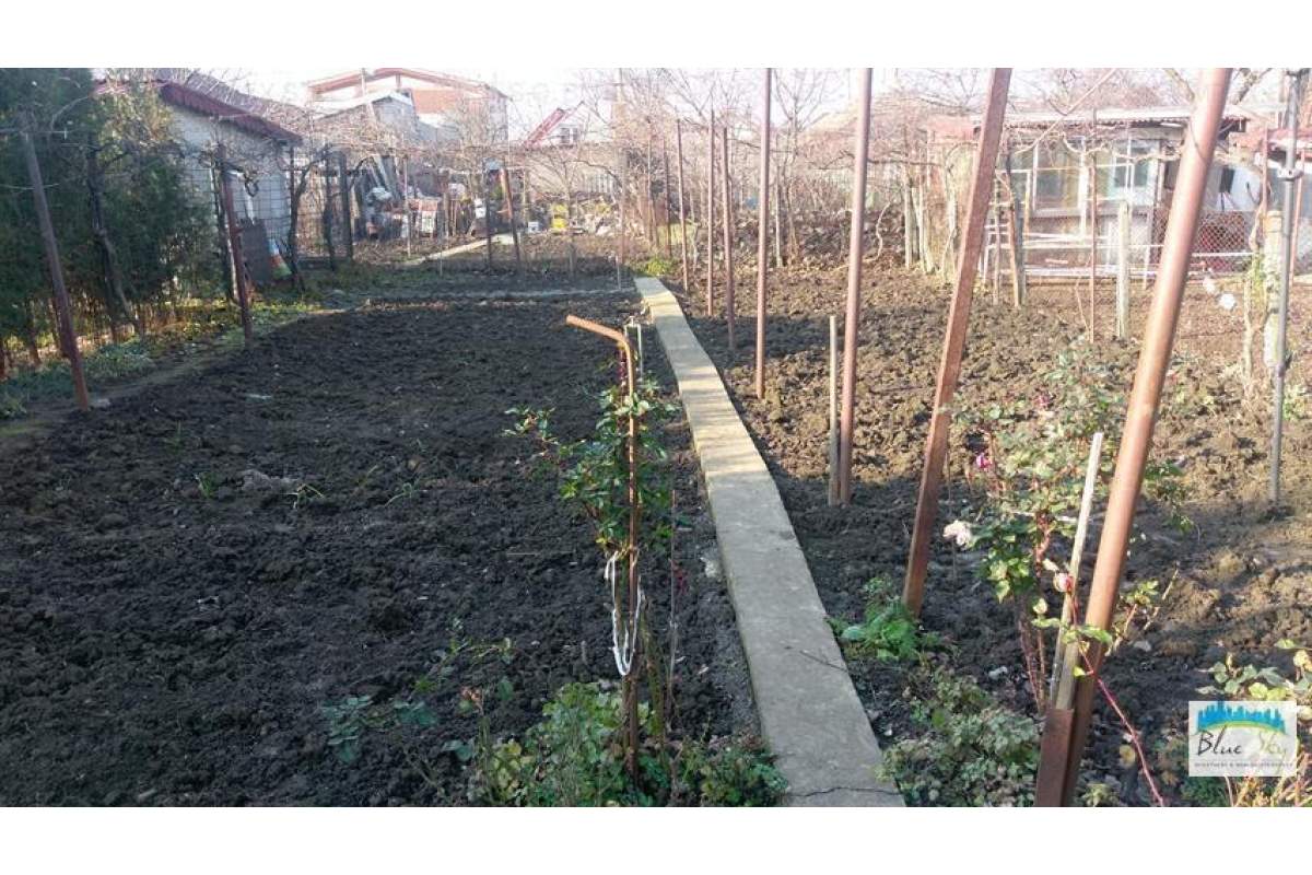 Km5,casa,4 camere,2 bai,2 intrari,gradina,centrala gaz