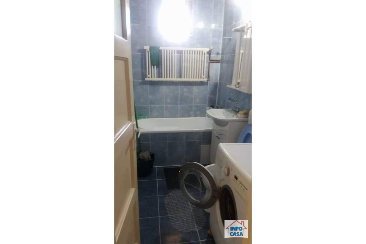 ofer de inchiriat 3 camere