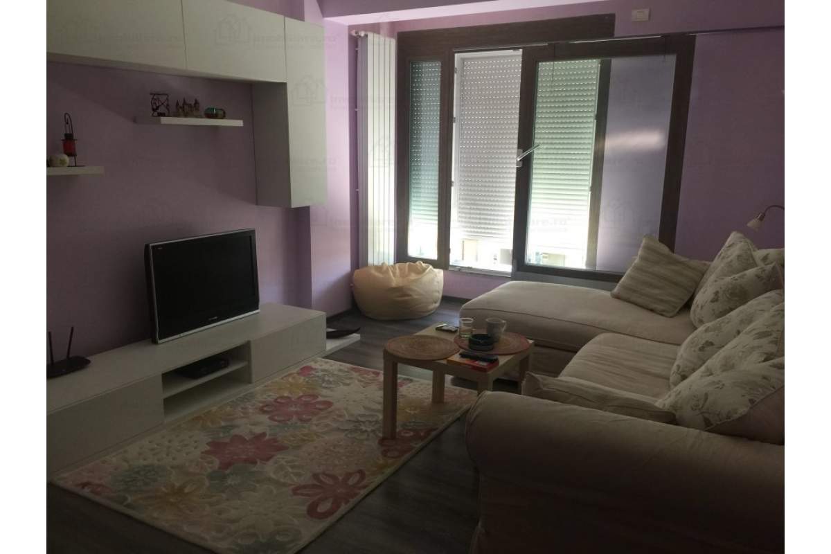 ofer spre inchiriere apartament cu 2 camere in cartierul Tomis Plus,mobilat lux.