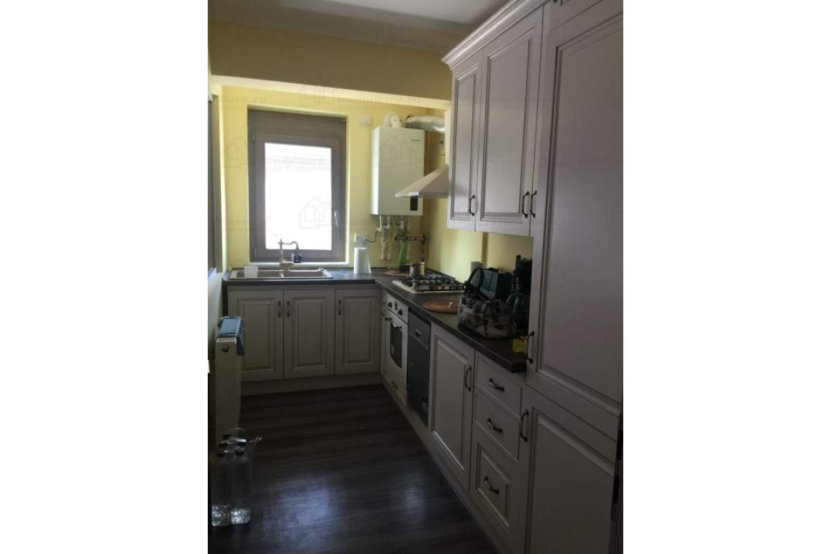 ofer spre inchiriere apartament cu 2 camere in cartierul Tomis Plus,mobilat lux.