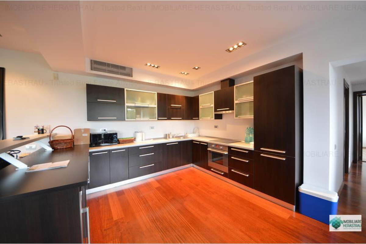 Olympus Suite, apartament 4 camere, Sos.Nordului, vedere parc, LUX