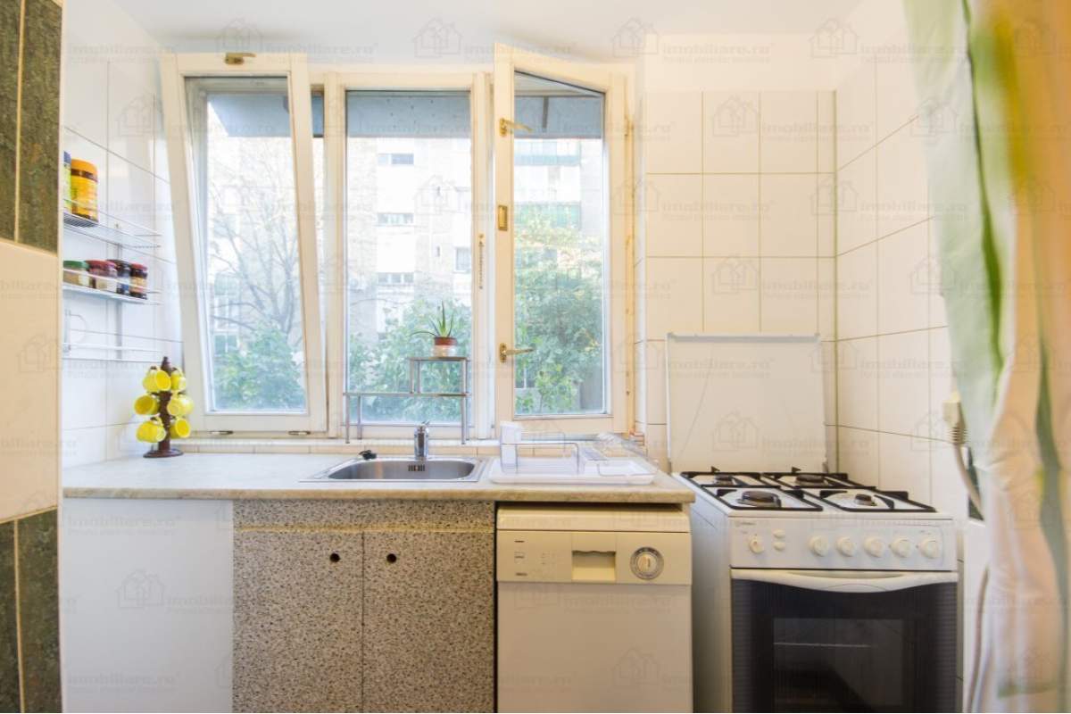  ORADEA : Inchiriez apartament 3 dormitoare matrimoniale, imediat ocupabil telefo