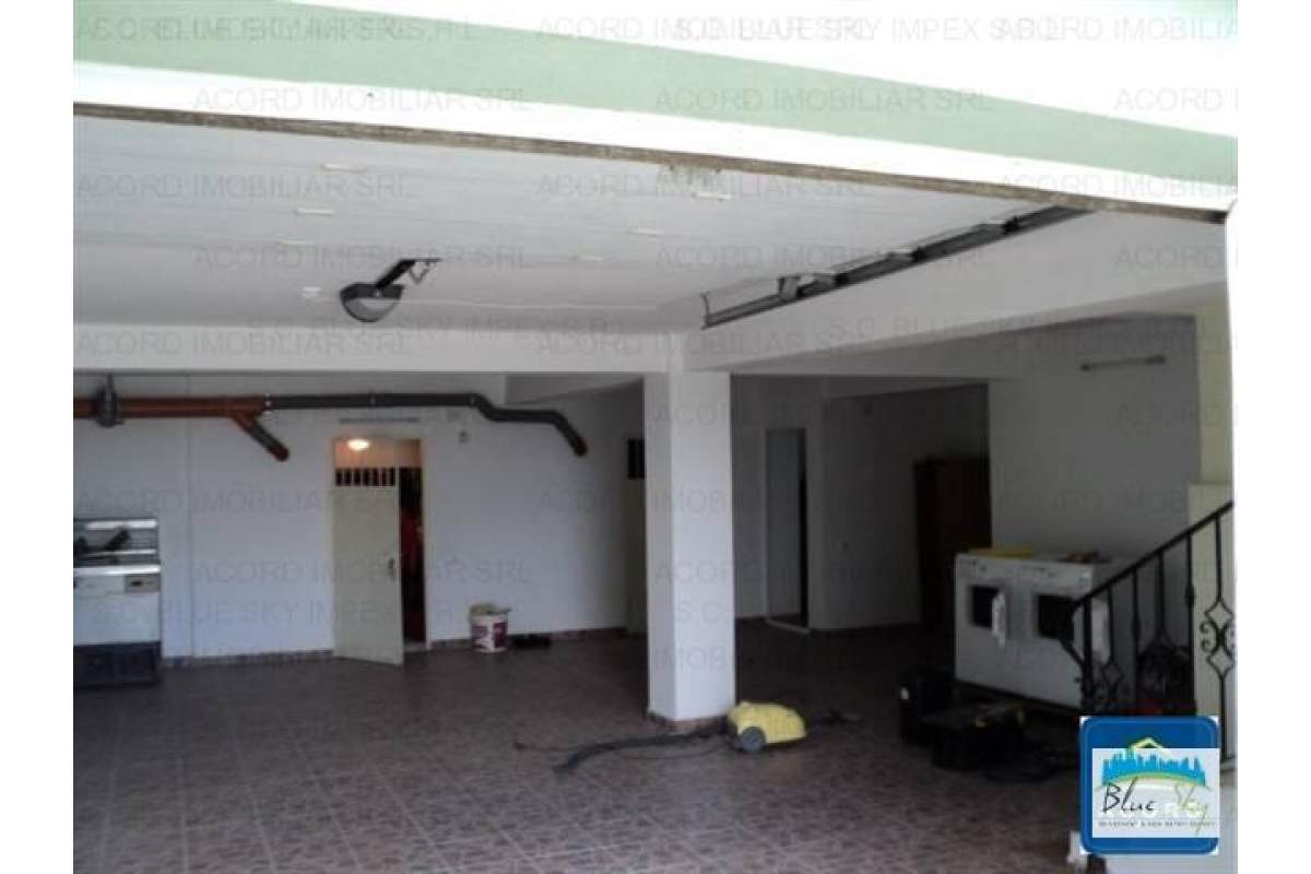  Ovidiu Vile, vila D+P+2+M, 12 camere, - 2.600 euro